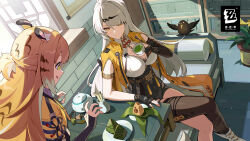 2girls animal_ears asymmetrical_gloves black_gloves black_thighhighs blonde_hair boots closed_mouth couch crossed_legs elbow_gloves fingerless_gloves gloves green_eyes grey_hair highres indoors ju_fufu long_hair looking_at_another multiple_girls on_couch open_mouth single_thighhigh sitting smile thighhighs tiger_ears tiger_girl uneven_gloves white_boots yi_xuan_(zenless_zone_zero) zenless_zone_zero