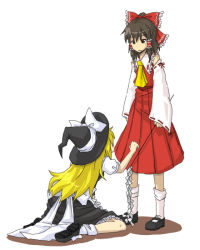 2girls ascot bare_shoulders blonde_hair bow brown_eyes brown_hair detached_sleeves hair_bow hair_tubes hakurei_reimu haraegushi hat hat_bow kirisame_marisa multiple_girls oonusa touhou white_background witch_hat yomegane