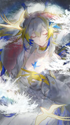1girl absurdres arknights bare_shoulders belt blonde_hair blue_hair body_markings breasts bsc3507 choker closed_eyes closed_mouth collarbone dragon_girl dragon_horns dragon_tail dress eyeshadow gem grey_hair hair_between_eyes hair_ornament hand_up highres horns jewelry long_hair long_sleeves makeup medium_breasts multicolored_hair necklace pearl_(gemstone) pearl_hair_ornament pearl_necklace pointy_ears red_eyeshadow shu_(arknights) sidelocks smile solo tail white_belt white_dress wide_sleeves yellow_choker yellow_hands