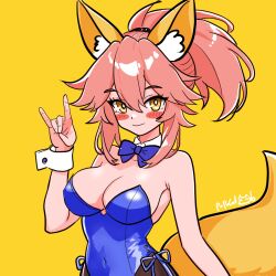 1girl alternate_hairstyle animal_ear_fluff animal_ears black_leotard blush blush_stickers breasts cleavage collarbone detached_collar fate/grand_order fate_(series) fox_ears fox_girl fox_shadow_puppet fox_tail hair_between_eyes highres large_breasts leotard long_hair looking_at_viewer papacat pink_hair playboy_bunny ponytail simple_background smile solo tail tamamo_(fate) tamamo_no_mae_(fate/extra) wrist_cuffs yellow_background yellow_eyes