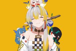 1girl ^_^ absurdres arknights bare_shoulders blonde_hair blue_hair chibi closed_eyes closed_mouth collarbone commentary dragon_girl dragon_horns dusk_(arknights) earrings english_commentary facing_viewer grey_hair hair_between_eyes hair_intakes highres horns jacket jewelry light_blush ling_(arknights) long_hair multicolored_hair myticalcat necklace nian_(arknights) off_shoulder pointy_ears shu_(arknights) simple_background smile solo strapless sweatdrop tube_top upper_body white_jacket white_tube_top yellow_background