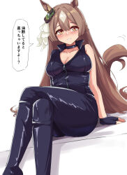 1girl absurdres animal_ears black_choker bow breasts brown_eyes brown_hair choker cleavage commentary crossed_legs ear_ribbon gryebooks highres horse_ears horse_girl large_breasts latex long_hair looking_at_viewer satono_diamond_(umamusume) simple_background solo speech_bubble translation_request umamusume unzipped white_background zipper
