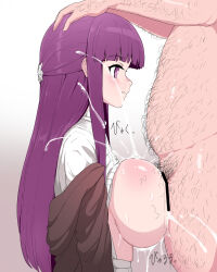 1boy 1girl age_difference bar_censor breasts breasts_out censored clothes_pull cum cum_overflow ears expressionless fat fat_man fern_(sousou_no_frieren) from_side gradient_background hairy hairy_legs hands_on_another&#039;s_head handsfree_paizuri height_difference hetero highres hime_cut large_breasts large_penis long_hair looking_at_another matching_hair/eyes medium_hair nose older_man_and_younger_girl paizuri parted_lips penis perpendicular_paizuri profile pt purple_eyes purple_hair sideboob simple_background solo_focus sousou_no_frieren standing standing_paizuri upper_body
