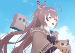 1girl 2others :d ahoge blue_sky brown_capelet brown_cloak brown_eyes brown_hair capelet cloak cloud falling_leaves feather_hair_ornament feathers friend_(nanashi_mumei) hair_ornament hieroglyphics highres hololive hololive_english hood hooded_cloak hootsie_(nanashi_mumei) leaf long_hair looking_afar multicolored_hair multiple_others nanashi_mumei nanashi_mumei_(1st_costume) open_mouth outdoors ponytail resu_desu ribbon shirt sky smile streaked_hair teeth upper_teeth_only very_long_hair virtual_youtuber white_shirt