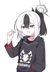 1girl absurdres black_choker black_hair black_horns blue_archive choker collarbone commentary demon_horns furrowed_brow grey_hair hair_between_eyes hand_in_pocket highres holding_earbud horns kayoko_(blue_archive) long_sleeves looking_at_viewer meteor_(ks111278) mole mole_on_collarbone multicolored_hair ponytail red_eyes sidelocks simple_background solo standing two-tone_hair white_background