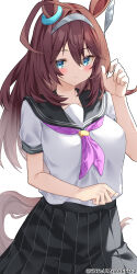 1girl absurdres ahoge alternate_costume animal_ears black_sailor_collar black_skirt blue_eyes blush breasts brown_hair brown_tail closed_mouth collarbone commentary cowboy_shot curled_fingers double-parted_bangs ear_ornament expressionless hair_between_eyes hair_ornament hairband hand_up highres horse_ears horse_girl horse_tail large_breasts long_hair looking_at_viewer metal_hairband mihono_bourbon_(umamusume) neckerchief pleated_skirt purple_neckerchief sailor_collar school_uniform serafuku short_sleeves simple_background skirt solo standing summer_uniform tail twitter_username umamusume white_background white_serafuku yamano_rokamizu