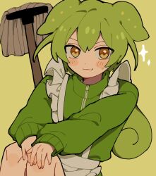 1girl :3 apron blush closed_mouth commentary_request cowboy_shot green_hair green_jacket hair_between_eyes highres jacket long_hair long_sleeves maid_apron mop ponytail shino8504 sidelocks simple_background smile smug solo sweatdrop voiceroid voicevox yellow_background yellow_eyes zipper zundamon