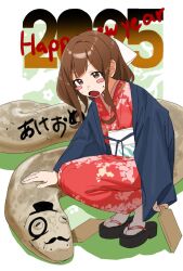 Rule 34 | 1girl, 2025, blue jacket, blush stickers, bow, brown eyes, brown hair, floral print, hagoita, hair bow, haori, happy new year, highres, holding, holding paddle, jacket, japanese clothes, kimono, long hair, new year, obi, oekakikujira, open clothes, open jacket, open mouth, original, paddle, paint on body, red kimono, sandals, sash, shadow, snake, socks, solo, squatting, sweatdrop, v-shaped eyebrows, white socks, yukata