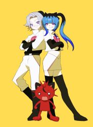 1boy 1girl :3 amemiya_darumi aotsuki_eito belt black_belt black_boots black_gloves black_ribbon black_undershirt blue_hair boots cosplay crossed_arms crossover elbow_gloves facial_mark full_body gen_1_pokemon glasses gloves grey_hair heart heart_facial_mark highres jacket james_(pokemon) james_(pokemon)_(cosplay) jessie_(pokemon) jessie_(pokemon)_(cosplay) long_hair looking_at_viewer meowth navel nintendo pants pink_eyes pokemon pokemon_(anime) pokemon_(creature) purple_eyes ribbon short_hair simple_background skirt smile sumino_takumi the_hundred_line_-last_defense_academy- thigh_boots twintails white_jacket white_pants white_skirt y67204593527301 yellow_background