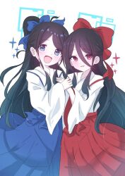 kei_(blue_archive) 2girls aqua_halo aris_(blue_archive) blue_archive blue_bow blue_hakama bow giorgio_(yo_sumire_sola1) hair_bow hakama hakama_skirt halo japanese_clothes kosode long_hair looking_at_viewer miko multiple_girls open_mouth rectangular_halo red_bow red_hakama skirt smile