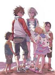 2girls 3boys ahoge animal_bag aqua_hair barefoot black_hair black_pants black_shorts blonde_hair boots brown_hair closed_mouth commentary dress eureka_(eureka_seven) eureka_seven eureka_seven_(series) food fruit green_shirt grin hair_between_eyes highres holding_hands jacket layered_dress linck long_sleeves looking_at_viewer looking_back maeter maurice multiple_boys multiple_girls ocean pants pants_rolled_up peach pink_shoes purple_eyes rabbit_bag raglan_sleeves red_sleeves renton_thurston rueisi_(namezari) shirt shoes shore short_hair shorts simple_background smile standing water white_background white_boots white_jacket