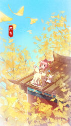 &gt;_&lt; 1girl animal architecture artist_request autumn blue_sky blunt_bangs bow bowtie brown_eyes building capelet cat catching chibi chinese_commentary chinese_text clothed_animal commentary_request copyright_name day double_bun ear_covers east_asian_architecture floral_print food food_request frilled_hanfu frills ginkgo_leaf hair_bow hair_bun highres holding holding_food hood hood_up hooded_capelet leaf light_blush light_particles long_sleeves looking_at_object momo_(nikki) nikki_(nikki) nikki_(series) official_art on_roof open_mouth orange_bow orange_bowtie outdoors outstretched_hand pink_hair second-party_source shining_nikki short_hair sitting sitting_on_roof sky smile traditional_bowtie translation_request tree updo whiskers white_cat wide_sleeves yellow_bow yellow_capelet yellow_hanfu
