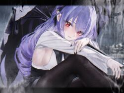 1girl black_nails black_pantyhose black_umbrella blurry blurry_background breasts commentary english_commentary fingernails from_side highres knee_up large_breasts letterboxed light_blush long_hair long_sleeves looking_at_viewer looking_to_the_side multicolored_hair nail_polish outdoors outstretched_arm pantyhose parted_lips pointy_ears rain red_eyes renoahh shrug_(clothing) sideboob sidelocks sitting smile solo streaked_hair umbrella vivian_banshee watermark white_shrug zenless_zone_zero