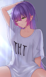 1girl absurdres alternate_costume alternate_hairstyle blurry blurry_background closed_mouth clothes_writing commentary_request demon_girl gradient_hair green_eyes highres hololive horns indoors long_hair messy_hair multicolored_hair naked_shirt one_eye_closed oversized_clothes oversized_shirt pink_hair pointy_ears purple_hair see-through_silhouette shirt sitting solo streaked_hair t-shirt tokoyami_towa very_long_hair virtual_youtuber waking_up white_shirt zellam
