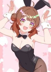 1girl ahoge animal_ears bare_shoulders black_bow black_bowtie black_leotard black_pantyhose blush bow bowtie breasts brown_eyes brown_hair cleavage collar covered_navel gakuen_idolmaster gradient_hair hanami_ume highres idolmaster large_breasts leotard looking_at_viewer medium_breasts multicolored_hair navel oorai_(asdathrtuj) open_mouth pantyhose playboy_bunny rabbit_ears smile solo wrist_cuffs