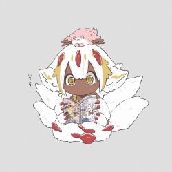 1girl animal_ears blonde_hair book claws closed_mouth commentary_request creature creature_on_head dark-skinned_female dark_skin extra_arms faputa film_grain flat_color full_body goggles goggles_around_breasts grey_background highres holding holding_book iguana_taisa indian_style made_in_abyss manga_(object) meinya_(made_in_abyss) meta multicolored_hair multiple_tails open_book polka_dot reading simple_background sitting solo streaked_hair tail translation_request very_dark_skin white_fur white_hair white_tail yellow_eyes