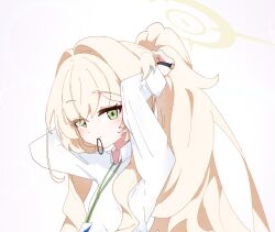 1girl absurdres alternate_hairstyle arms_behind_head blonde_hair blue_archive blush closed_mouth collared_shirt commentary_request fluffy_hair green_eyes hair_tie_in_mouth halo hand_in_own_hair hands_in_hair highres holding holding_own_hair lanyard long_hair long_sleeves mouth_hold ponytail professor_niyaniya_(blue_archive) professor_niyaniya_(teacher)_(blue_archive) shiratos_nas shirt simple_background solo tying_hair upper_body white_background white_shirt yellow_halo