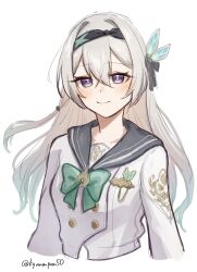 black_hairband blue_pupils blush bow bowtie buttons closed_mouth double-breasted firefly_(honkai:_star_rail) firefly_(spring_missive)_(honkai:_star_rail) gradient_hair green_bow green_bowtie grey_hair grey_ribbon grey_sailor_collar hair_between_eyes hair_intakes hair_ornament hair_ribbon hairband highres honkai:_star_rail honkai_(series) kyanonpan50 multicolored_eyes multicolored_hair ribbon sailor_collar simple_background smile two-tone_eyes upper_body white_background