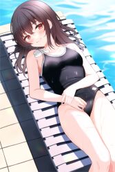 1girl black_hair blush breasts brown_eyes chair closed_mouth collarbone competition_school_swimsuit daysss fujiwara_hajime hair_between_eyes head_tilt highres holding_own_arm idolmaster idolmaster_cinderella_girls long_hair looking_at_viewer lounge_chair lying on_back on_chair outdoors poolside red_eyes school_swimsuit small_breasts smile solo swimsuit wet