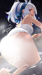 1girl ass bath blue_hairband braid censored commentary_request dark-skinned_female dark_skin from_behind genshin_impact hairband highres kitahara_tomoe_(kitahara_koubou) light_censor long_hair looking_at_viewer looking_back looking_down mualani_(genshin_impact) naked_towel night night_sky onsen open_mouth red_eyes signature sky solo star_(sky) starry_sky steam towel white_hair
