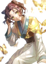 1girl absurdres brown_hair bug butterfly chinese_clothes closed_mouth commentary_request dappled_sunlight feet_out_of_frame hand_up hanfu highres holding holding_own_hair insect kusuriya_no_hitorigoto long_sleeves looking_at_viewer shisui_(kusuriya_no_hitorigoto) short_hair simple_background sitting smile solo sunlight tanatu_0 white_background yellow_eyes