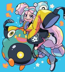 bellibolt bow-shaped_hair character_hair_ornament creatures_(company) game_freak grey_pantyhose hair_ornament hexagon_print highres iono_(pokemon) jacket long_hair low-tied_long_hair multicolored_hair nintendo oversized_clothes pantyhose pokemon pokemon_sv sharp_teeth single_leg_pantyhose sleeves_past_fingers sleeves_past_wrists split-color_hair teeth two-tone_hair very_long_sleeves x yellow_jacket yoshishi_(yosisitoho)