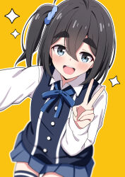 1girl absurdres amamiya_satsuki_(mono) black_hair blue_eyes blurry blush cardigan_vest collared_shirt commentary_request hair_between_eyes hair_ornament hair_scrunchie highres hosinonana looking_at_viewer mono_(afro) neck_ribbon open_mouth outline pleated_skirt ribbon school_uniform scrunchie shirt side_ponytail simple_background skirt sparkle teeth thick_eyebrows upper_teeth_only v white_shirt yellow_background