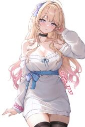 1girl absurdres ahoge artist_name bare_shoulders black_choker black_thighhighs blonde_hair blue_bow blue_eyes blue_hairband blue_ribbon blush bow breasts choker cleavage closed_mouth collarbone commentary commission cowboy_shot dress ella_7737 english_commentary gradient_hair hairband hand_up highres large_breasts long_hair long_sleeves looking_at_viewer mole mole_under_mouth multicolored_hair nail_polish off-shoulder_dress off_shoulder original pink_hair pink_nails ribbon simple_background solo sweater sweater_dress swept_bangs thighhighs twitter_username white_background white_dress
