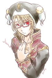 1boy black_coat black_hat blonde_hair closed_mouth coat commentary_request cross cross_necklace expressionless glasses gold_trim hand_on_own_chest hat jewelry long_sleeves looking_at_viewer male_focus multicolored_coat necklace noah_hat_(ragnarok_online) priest_(ragnarok_online) ragnarok_online red-framed_eyewear red_coat red_eyes short_hair simple_background solo two-tone_coat upper_body white_background yukimushi