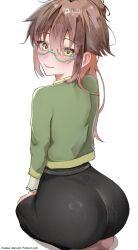 1girl absurdres artist_name ass ass_focus blush brown_hair commentary double-parted_bangs eiyuu_densetsu english_commentary glasses green_eyes hair_between_eyes highres kuro_no_kiseki_(series) kuro_no_kiseki_i long_hair looking_at_viewer ponytail salsa_dance seiza sidelocks simple_background sitting smile solo towa_herschel twitter_username white_background