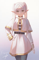 1girl absurdres belt black_belt black_pantyhose capelet character_name closed_mouth commentary cowboy_shot dress elf frieren gradient_background green_eyes grey_hair hand_on_own_hip highres long_hair long_sleeves looking_at_viewer pantyhose parted_bangs pointy_ears shengkai167 short_eyebrows signature simple_background smile solo sousou_no_frieren twintails white_capelet white_dress