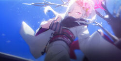 1girl absurdres bag blue_archive blue_sky flower fur_scarf hair_flower hair_ornament halo hayate_(1034853996) highres holding holding_bag japanese_clothes kimono long_sleeves looking_at_viewer mutsuki_(blue_archive) mutsuki_(new_year)_(blue_archive) official_alternate_costume official_alternate_hairstyle one_eye_closed open_mouth pink_eyes red_halo red_sash sash sky smile solo teeth tree white_hair white_kimono wide_sleeves