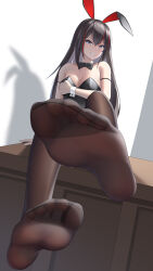 1girl absurdres arendelle black_hair breasts cleavage clenched_teeth feet highres leotard long_hair looking_at_viewer multicolored_hair pantyhose playboy_bunny purple_eyes soles streaked_hair teeth toes