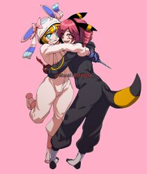 2girls absurdres animal_ears balisong blonde_hair blue_eyes blue_gloves commentary commission cosplay counter-strike_(series) counter-strike_2 dagger drill_hair english_commentary fake_animal_ears fake_tail full_body gen_2_pokemon gen_6_pokemon gloves grin hair_ornament hairclip highres holding holding_dagger holding_knife holding_weapon hug hugo_(rushbordie) kagamine_rin kasane_teto knife looking_at_viewer looking_back multiple_girls nintendo onesie open_mouth pink_background pink_hair pokemon red_eyes red_gloves short_hair simple_background smile standing sylveon sylveon_(cosplay) tail twin_drills umbreon umbreon_(cosplay) utau vocaloid weapon