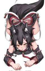 all_fours animal_ear_fluff animal_ears black_hair black_shirt black_skirt black_sleeves brown_eyes clenched_hands detached_sleeves double-parted_bangs from_above highres hololive kouhaku_nawa light_blush long_hair low-tied_long_hair multicolored_hair necktie nekoshima_kaede ookami_mio ookami_mio_(1st_costume) open_mouth pleated_skirt red_necktie red_streaks rope shimenawa shirt simple_background skirt sleeveless sleeveless_shirt streaked_hair tail thighhighs very_long_hair virtual_youtuber white_background white_thighhighs wolf_ears wolf_girl