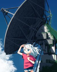 Rule 34 | 1girl, arm up, artist name, blue eyes, blue shorts, blue sky, bright pupils, cloud, eastern dragon horns, hair between eyes, highres, horns, mechanical horns, one eye closed, original, outdoors, overgrown, plant, pungsun, radio telescope, red shirt, robot ears, scenery, shirt, short shorts, shorts, sky, solo, t-shirt, vines, white pupils, wind