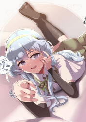 1girl arm_warmers black_socks collared_shirt dress_shirt dutch_angle eighth_note green_hairband grey_eyes grey_hair grey_skirt hairband highres kantai_collection long_hair looking_at_viewer lying metadio musical_note on_stomach shirt skirt smile socks solo spoken_musical_note suspender_skirt suspenders wavy_hair white_shirt yamagumo_(kancolle)