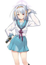 1girl absurdres alternate_hair_length alternate_hairstyle arm_up blue_archive blue_sailor_collar blue_skirt commentary cosplay english_commentary explosive feet_out_of_frame flashbang grenade grey_hair hairband halo head_wings highres holding holding_grenade kita_high_school_uniform krdsan long_sleeves looking_at_viewer medium_hair name_connection neck_ribbon orange_hairband purple_halo red_eyes red_ribbon ribbon sailor_collar school_uniform second-party_source shirt simple_background single_head_wing skirt solo suzumi_(blue_archive) suzumiya_haruhi suzumiya_haruhi_(cosplay) suzumiya_haruhi_no_yuuutsu white_background white_shirt wings