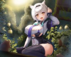 1girl animal_ears breasts brown_wings highres indie_virtual_youtuber kayamori_emma large_breasts looking_at_viewer low_wings sauku solo virtual_youtuber wings yellow_eyes