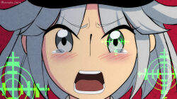 1other androgynous blush commentary_request fujiwara_no_shirogane_no_sanra grey_hair highres katanagatari len&#039;en no_sclera open_mouth other_focus ougi_hina parody red_background short_hair simple_background solo style_parody tearing_up twitter_username