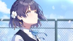 1girl absurdres blue_ribbon blue_sky blurry blurry_background chain-link_fence closed_mouth cloud commentary_request day fence flower gakuen_idolmaster hair_flower hair_ornament hataya_misuzu hatsuboshi_gakuen_school_uniform highres idolmaster looking_ahead neck_ribbon purple_eyes purple_hair reikakrzk ribbon school_uniform shirt short_hair sky smile solo vest white_shirt