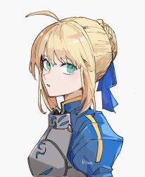 1girl :o ahoge armor armored_dress artist_name artoria_pendragon_(fate) blue_dress blue_ribbon braid breastplate dress fate/stay_night fate_(series) green_eyes hair_ribbon highres juliet_sleeves ki_wa001 long_sleeves looking_at_viewer puffy_sleeves ribbon saber_(fate) sidelocks simple_background solo white_background