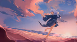 Rule 34 | 1girl, absurdres, barefoot, beach, black shoes, blue streaks, cloud, cloudy sky, fins, fish tail, gawr gura, highres, hololive, hololive english, looking back, notced, ocean, open mouth, running, scenery, shark girl, shark tail, sharp teeth, shoes, sky, smile, solo, sunset, tail, teeth, two side up, virtual youtuber, white hair