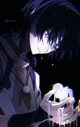 1boy absurdres armor black_background chinese_commentary closed_mouth crying crying_with_eyes_open cupping_hands dark disintegration eyeshadow genshin_impact glowing heart highres holding holding_heart japanese_armor japanese_clothes jewelry kariginu kayu_(yukagoin) kote kurokote light_smile looking_at_object looking_down makeup male_focus necklace object_floating_above_hand open_hands own_hands_together pendant purple_eyes purple_hair red_eyeshadow scaramouche_(genshin_impact) scaramouche_(kabukimono)_(genshin_impact) short_hair simple_background solo tasuki tears three_quarter_view upper_body