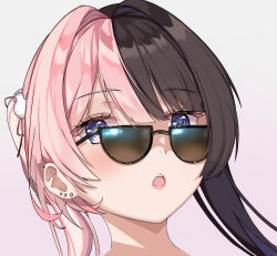 1girl absurdres blue_eyes brown_hair chestnut_mouth close-up ear_piercing earrings gradient_background hair_intakes highres iris_black_games jewelry multicolored_hair open_mouth parted_bangs piercing pink_hair solo split-color_hair sunglasses sylux tachibana_hinano teeth twintails two-tone_hair upper_teeth_only virtual_youtuber vspo!