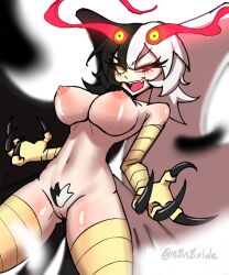 1girl absurdres animal_hands asymmetrical_wings bird_girl black_claws black_hair black_souls black_souls_2 breasts claws cleavage cropped_legs female_pubic_hair grin half-harpy head_wings heterochromia highres jubjub_(black_souls) looking_at_viewer m8n8xide mismatched_wings monster_girl multicolored_hair navel nipples nude open_mouth pubic_hair pussy red_eyes short_hair smile split-color_hair talons two-tone_hair v-shaped_eyebrows white_background white_hair wings yellow_eyes