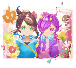 2girls aqua_eyes blue_jacket breasts character_request closed_mouth dot_(pokemon) hair_over_one_eye headphones headphones_around_neck highres hood hood_down hooded_jacket index_finger_raised jacket layered_sleeves liko_(pokemon) long_sleeves medium_breasts multiple_girls nintendo pink_eyes pink_sweater pokemon pokemon_(anime) pokemon_(creature) pokemon_horizons ponytail purple_hair purple_sweater short_hair_with_long_locks short_over_long_sleeves short_ponytail short_sleeves sidelocks sleeves_past_fingers sleeves_past_wrists smile sweater swept_bangs tonbo_(tonbo63194) two-tone_sweater upper_body yellow_sleeves