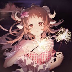 1girl absurdres animal_ears arknights bikini brown_hair chinese_commentary closed_mouth commentary_request curled_horns eyjafjalla_(arknights) eyjafjalla_(summer_flower)_(arknights) fireworks flower frills grey_horns hair_flower hair_ornament highres holding holding_fireworks horns light_particles long_hair looking_at_viewer official_alternate_costume orange_eyes pink_bikini pink_flower plaid_bikini plaid_clothes sheep_ears sheep_girl sheep_horns smile solo sparkler swimsuit swimsuit_cover-up tansuanqingna_suda_bing upper_body