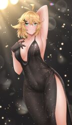 1girl absurdres ahoge alternate_costume arm_behind_head arm_up armpits black_dress black_gloves blonde_hair breasts cleavage closed_mouth covered_navel dokibird_(vtuber) dress gloves green_eyes hair_flaps hair_ornament highres indie_virtual_youtuber large_breasts looking_at_viewer popcornflakes short_hair smile solo virtual_youtuber x_hair_ornament