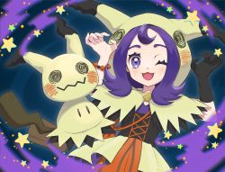 +_+ 1girl :3 acerola_(fall_2020)_(pokemon) acerola_(pokemon) bead_bracelet beads bracelet claw_pose commentary cosplay creatures_(company) ebiura_akane eyelashes game_freak gen_7_pokemon gloves highres hood hood_up jewelry looking_at_viewer mimikyu mimikyu_(cosplay) nintendo official_alternate_costume one_eye_closed open_mouth pokemon pokemon_masters_ex redrawn single_glove star_(symbol)